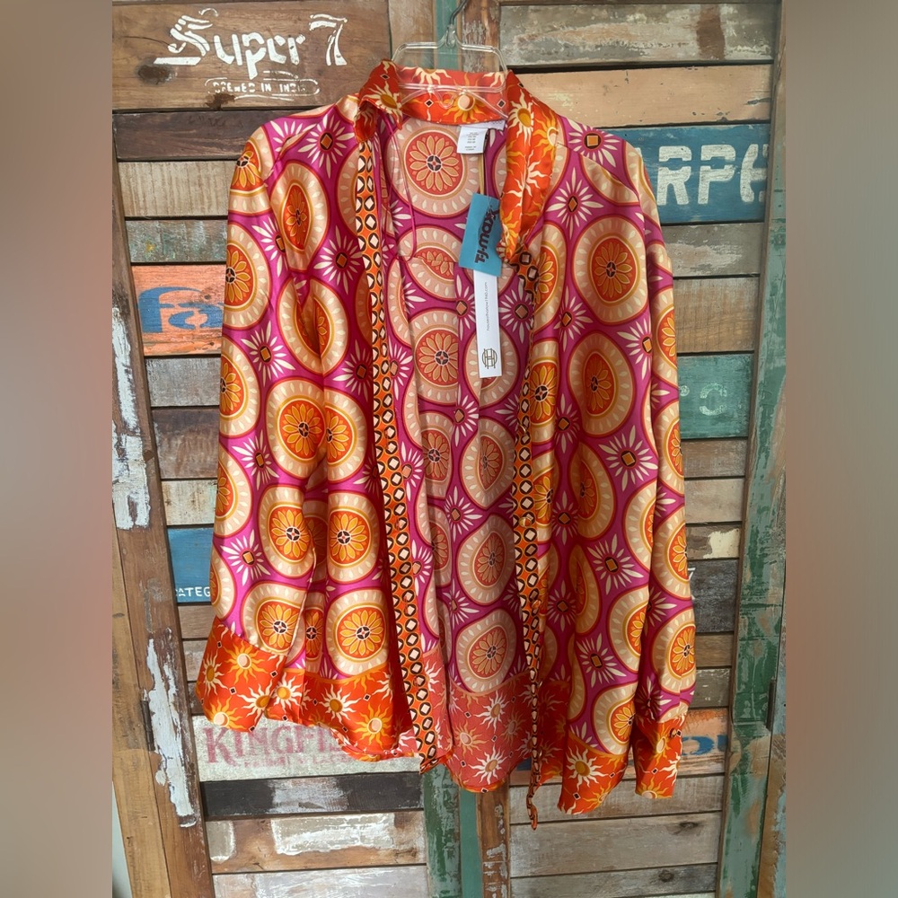 Art deco button down
